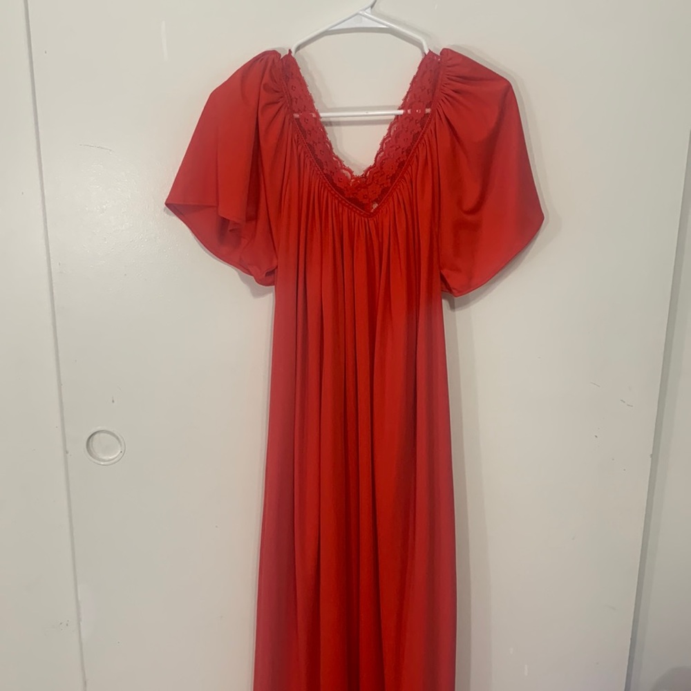 Vintage Casa De California red nightgown